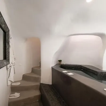 Belantza Cave House With Jacuzzi Vóthon