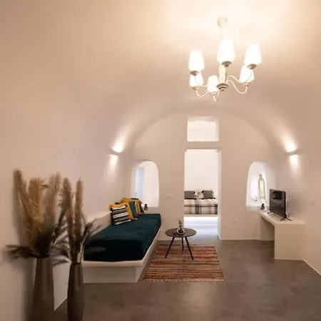 Feriehus Belantza Cave House With Jacuzzi *