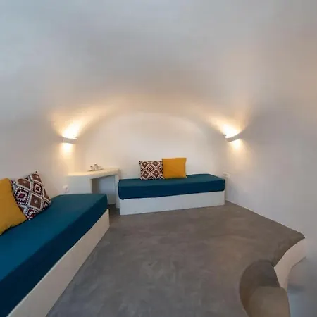 Belantza Cave House With Jacuzzi Vóthon