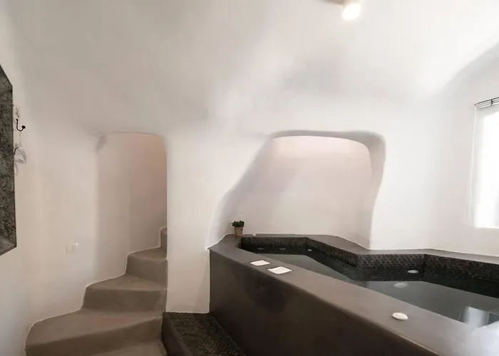 Belantza Cave House With Jacuzzi Vóthon