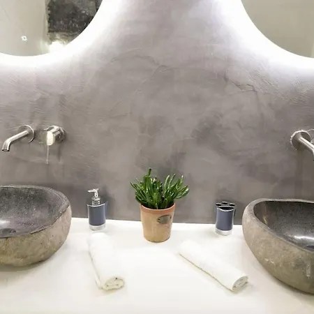 Belantza Cave House With Jacuzzi 度假居