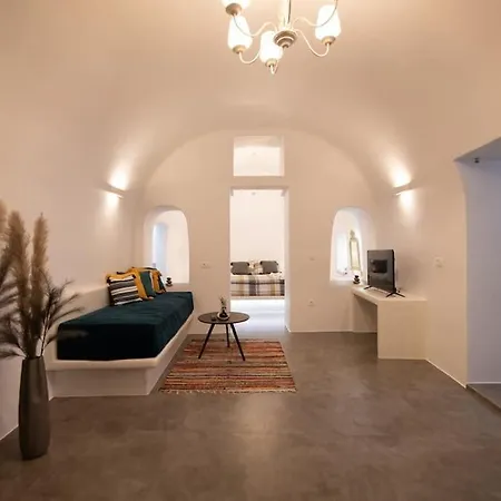 Belantza Cave House With Jacuzzi *