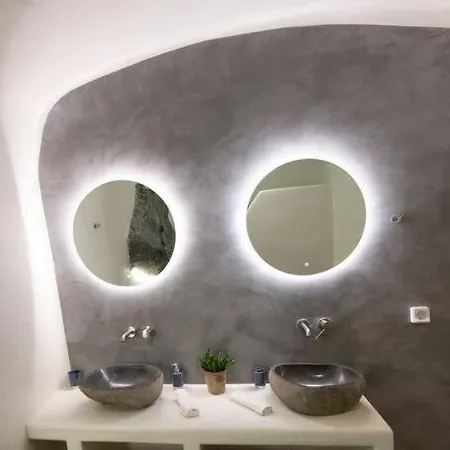 度假居 Belantza Cave House With Jacuzzi Vóthon