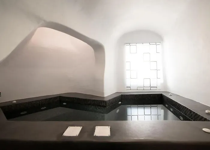 Semesterbostad Belantza Cave House With Jacuzzi *